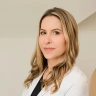 Amy Flanagan, RN, BSN• Aesthetic Injector